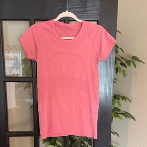 Lululemon swiftly tech 2.0 T-shirt